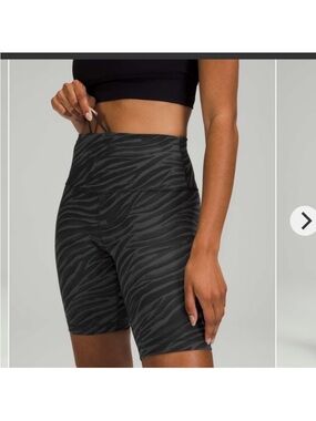 lululemon Fast & Free Shorts in Le Tigre Camo Deep Coal Multi Size 6